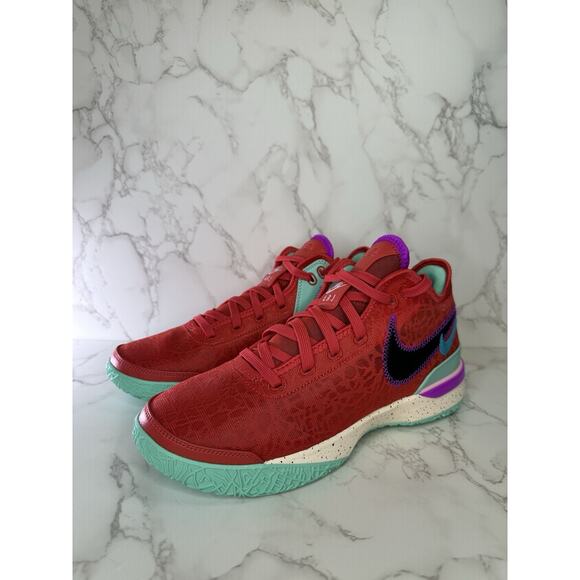 Size 9.5 Nike Men's Zoom LeBron NXXT Gen 'Track Red' Shoes DR8784-600 - Picture 1 of 5